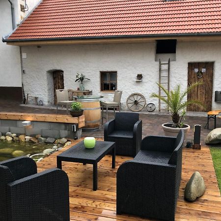 Auszeit; Gästehaus&mehr Kollersdorf Exterior foto
