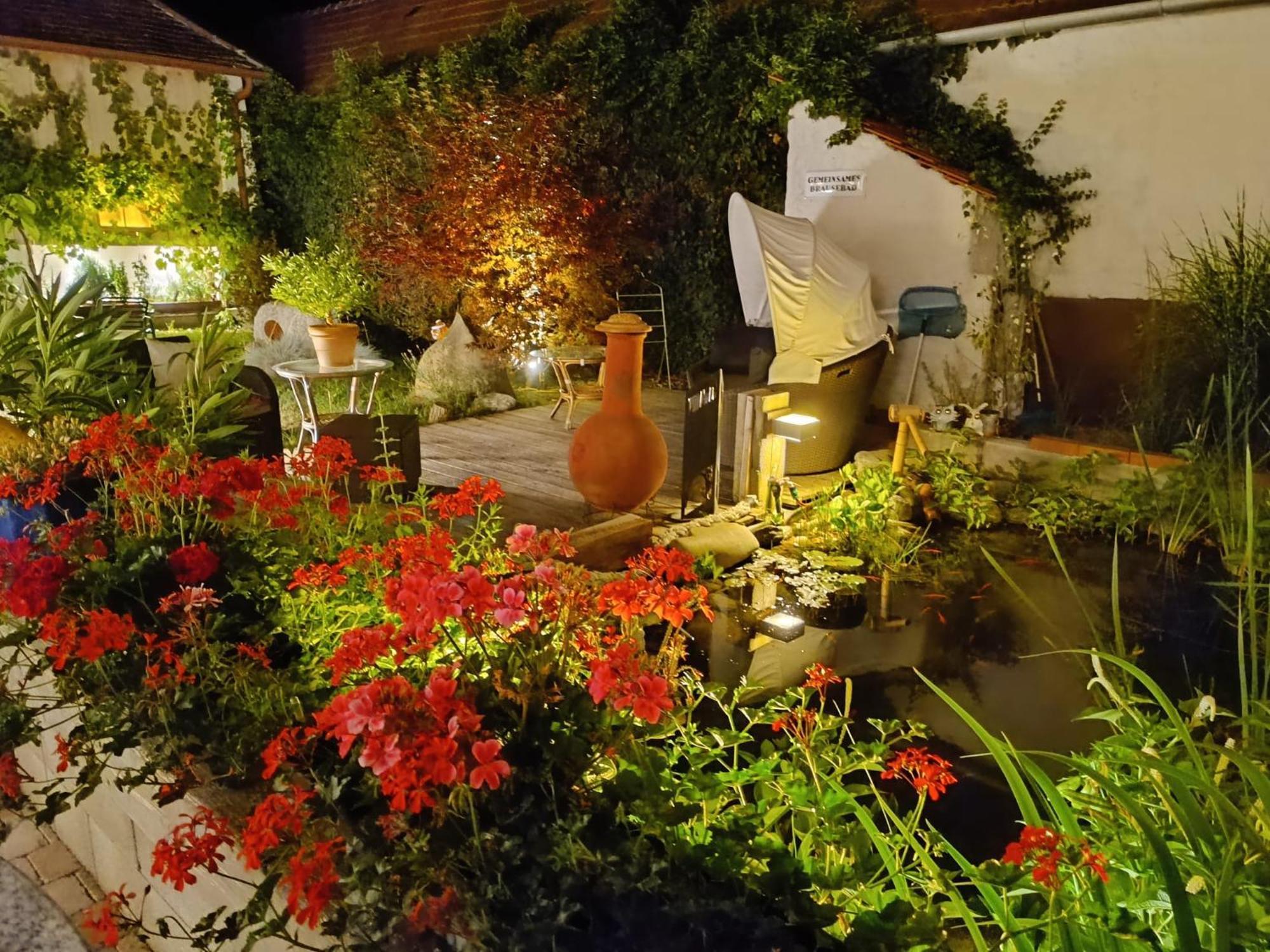Auszeit; Gästehaus&mehr Kollersdorf Exterior foto